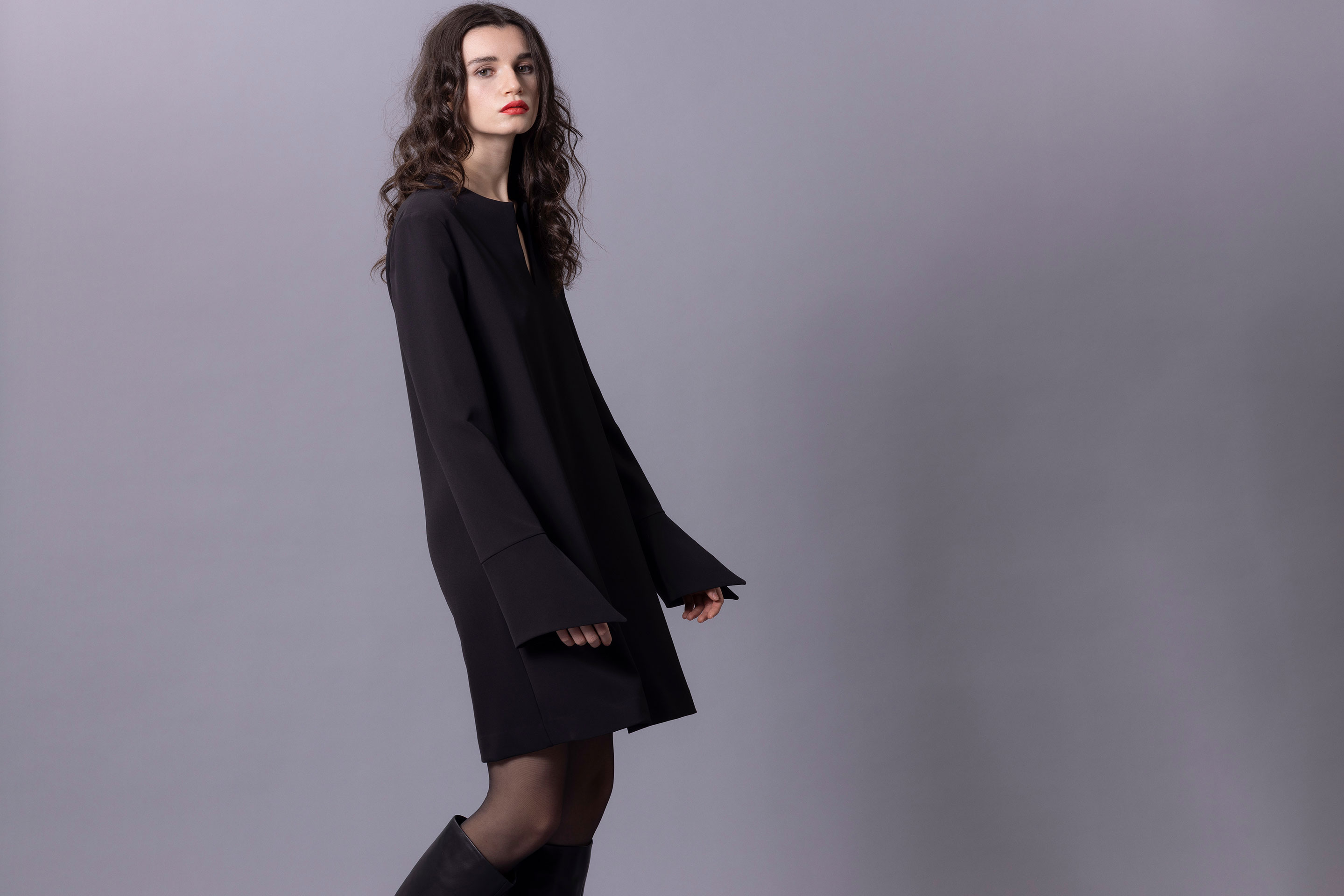 Kleid V-Neck